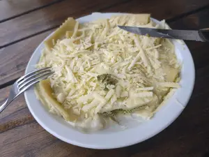 Raviolones De Verdura Y Pollo