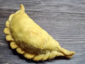 Empanadas salteñas fritas