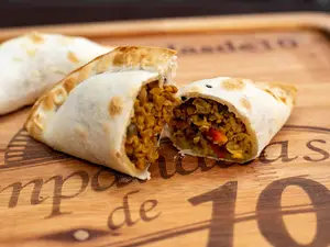 Empanada pollo vegana