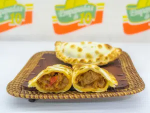 Empanada de carne picante