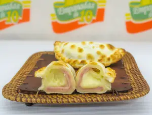 Empanada de roquefort con jamón
