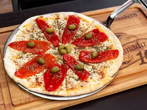 Pizza especial de morrón vegana