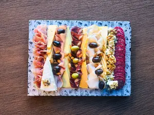 Picada mediana comen 4 pican 6