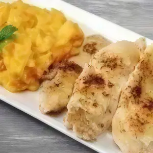 Pechuga Rellena Con Puré Mixto