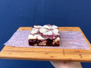 BROWNIE RED VELVET