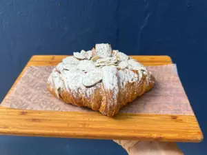 CROISSANT DE ALMENDRA