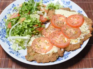 Milanesa de pollo napolitana