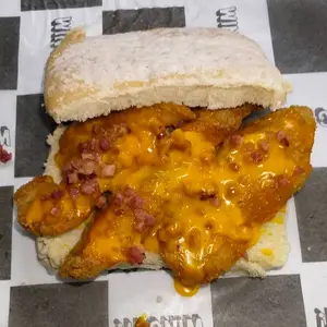 Sandwich suprema cheddar bacon