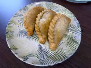 3 Empanadas De Carne