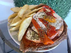 Napolitana Bodegón