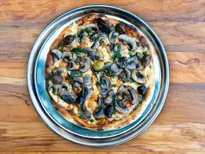 Pizza de fungi