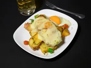 Bife con provoleta