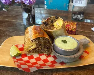 Burrito carne ranchero clásico