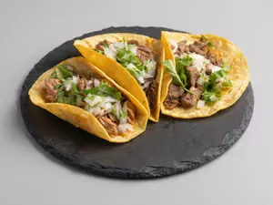 Tacos pollo salteado