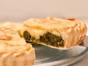 Tarta de acelga y mozz.porción
