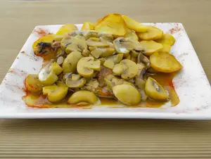 1/4 de pollo patamuslo champi