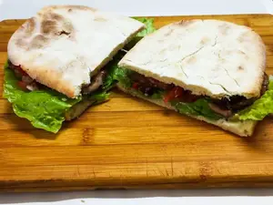 Sándwich de bondiola completo