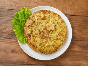 Tortilla de papa con cebolla