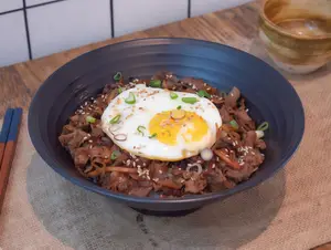 불고기덮밥 / Bulgogi Deopbap