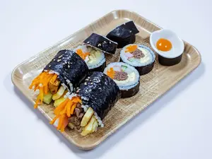 두부김밥 / Kimbap Tofu Frito