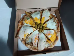 Pizza C/Fritas A Caballo