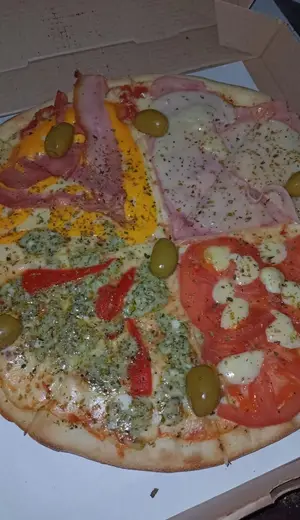 Pizza cuatro quesos