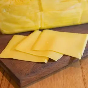 Queso Cheddar Milkaut Feteado Sin Tacc X 200 Gms