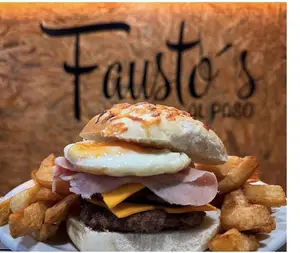 Burger letal doble con fritas