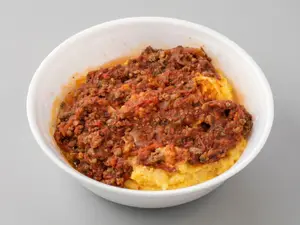 Polenta a la bolognesa