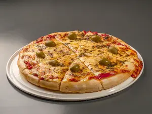 Pizza De Muzzarella
