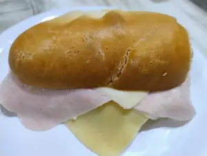 Sándwich Jamon y Queso