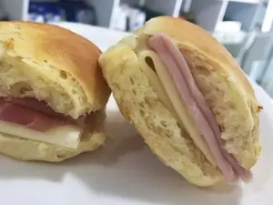 Sándwich matambre y queso