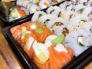 Geishas Salmon 10 Unid