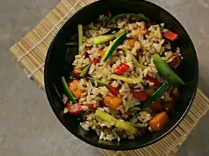 Wok de arroz con vegetales
