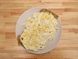 MILANESA CON FIDEOS