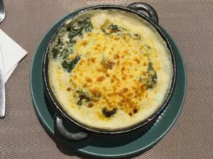Ñoquis a la fiorentina gratinados