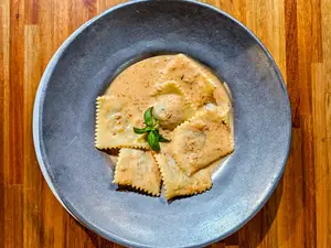 RAVIOLONES DE SALMON