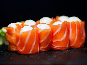 Geisha salmon y palta x5