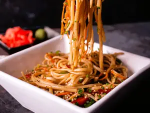 Yakisoba Pollo