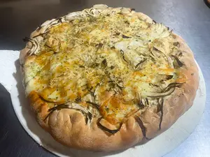 Pizza fugazzeta especial