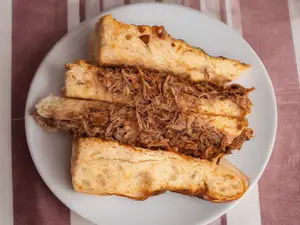 Focaccia roast beef