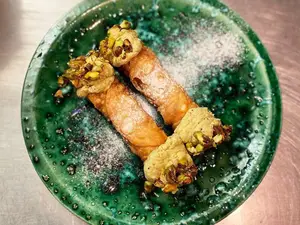 Cannoli Pistaccio