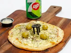 Pizza ind muzza + dip + lata