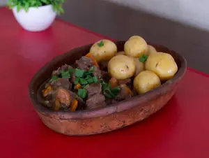 Cazuela de ternera con papines