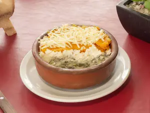 Cazuela tricolor