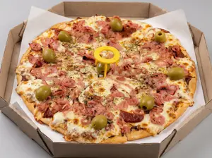 Pizza con jamón