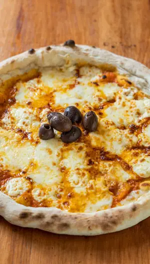Pizza De 4 Quesos Individual