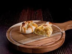 Empanada humita