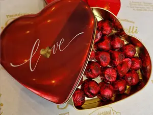 Corazón De Lata Con Bombones