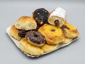 Docena De Facturas Surtidas
